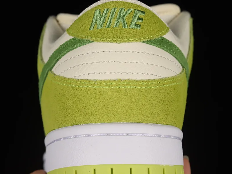 All categories Nk SB Dunk series Nk SB Dunk Low low-top sneakers M version pure original Nk SB Dunk Low "Green Apple" Apple green SB low-top sports and leisure sneakers DM0807-300